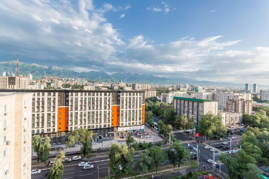 Квартира С Видом На Горы Almati Kültér fotó